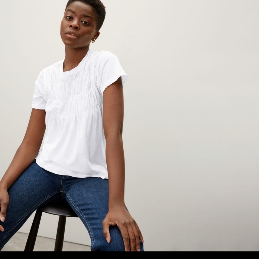 Everlane white smocked t-shirt NWT